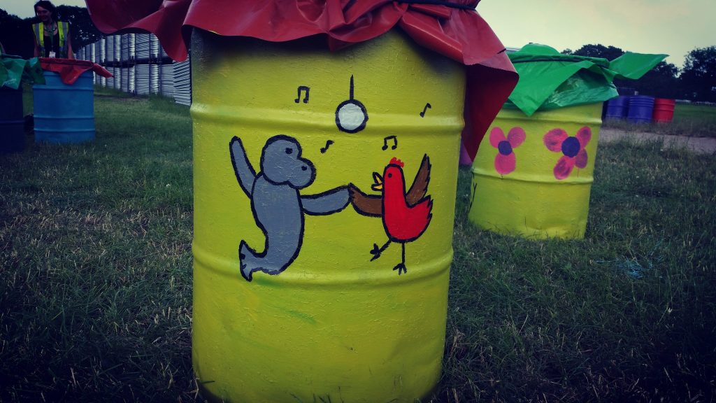 glastonbury charity bins 2016 chicken dancing with a seal