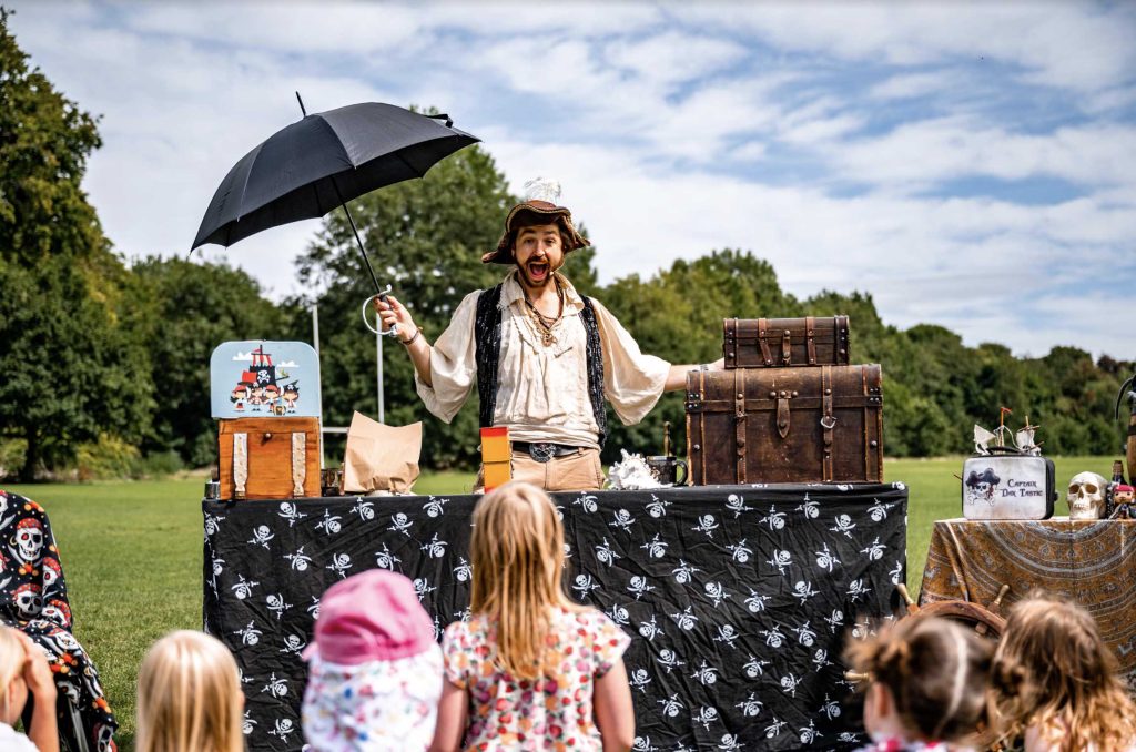 pirate entertainer